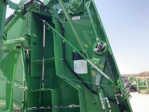 Main image John Deere 560M 7