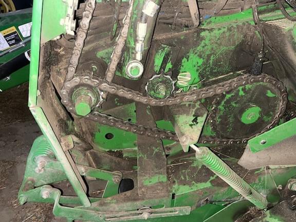 Image of John Deere 560M equipment image 4