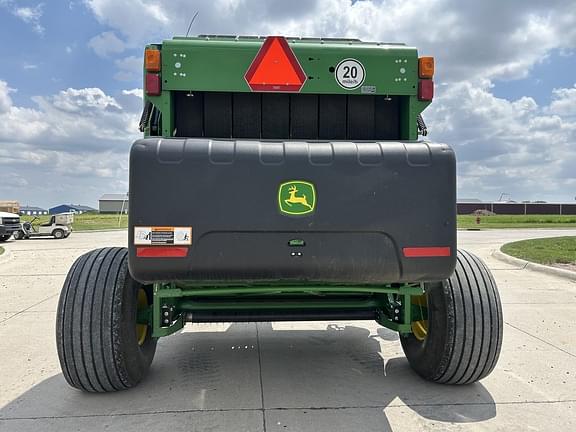 Image of John Deere 560M equipment image 3