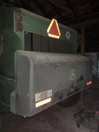 Image of John Deere 560M Silage equipment image 3