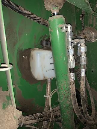 Image of John Deere 560M Silage equipment image 4