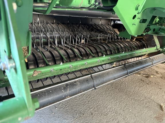 Image of John Deere 560M equipment image 2