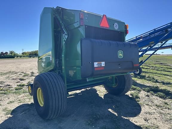 Image of John Deere 560M equipment image 3