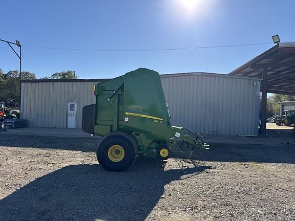 Image of John Deere 560M equipment image 3