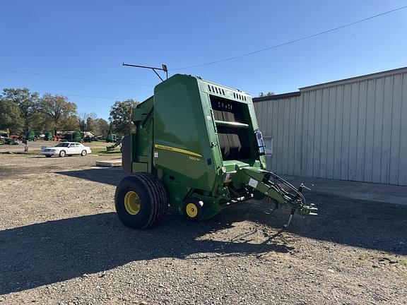 Image of John Deere 560M equipment image 4