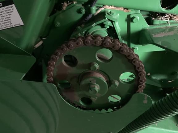 Image of John Deere 560M equipment image 2