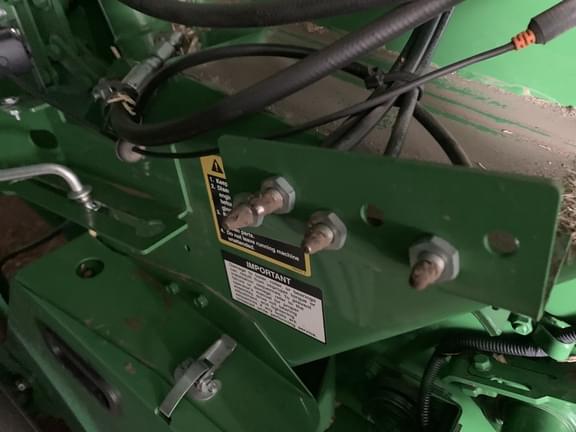 Image of John Deere 560M equipment image 4