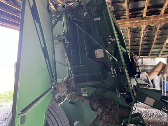 Image of John Deere 560M equipment image 4