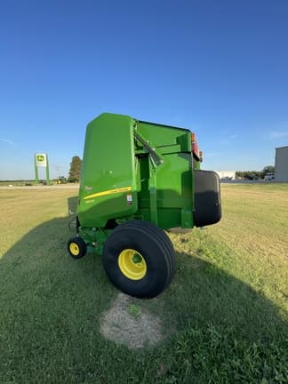 Image of John Deere 560M equipment image 1