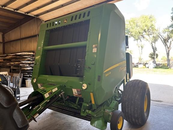 Image of John Deere 560M equipment image 4