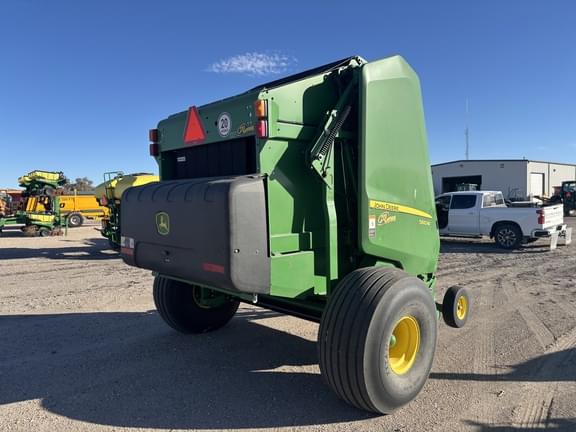 Image of John Deere 560M equipment image 4