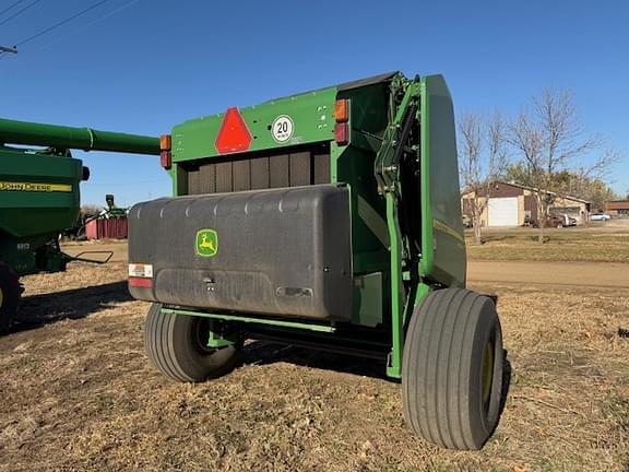 Image of John Deere 560M equipment image 3