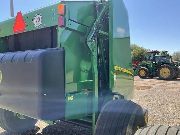 Image of John Deere 560M equipment image 3