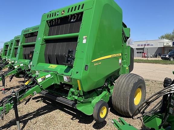 Image of John Deere 560M equipment image 4