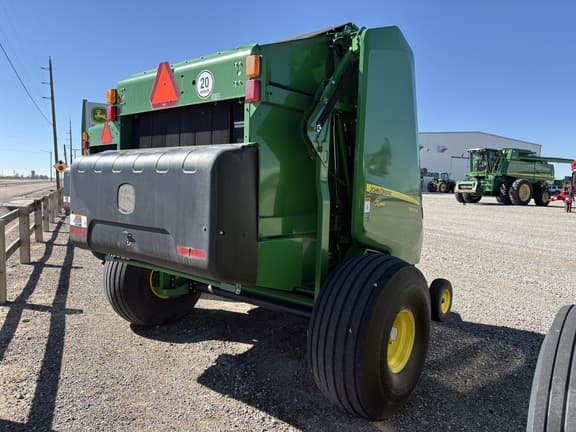 Image of John Deere 560M equipment image 2