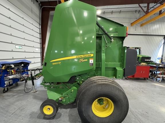Image of John Deere 560M equipment image 3