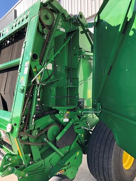 Image of John Deere 560M equipment image 2