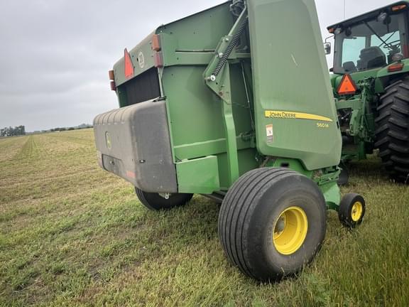 Image of John Deere 560M equipment image 4