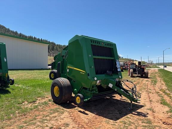 Image of John Deere 560M equipment image 1