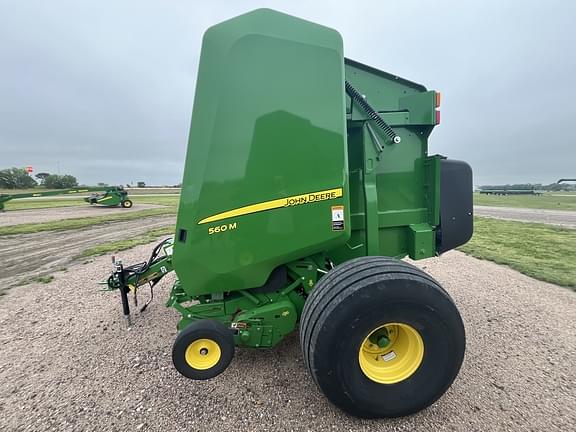 Image of John Deere 560M equipment image 4