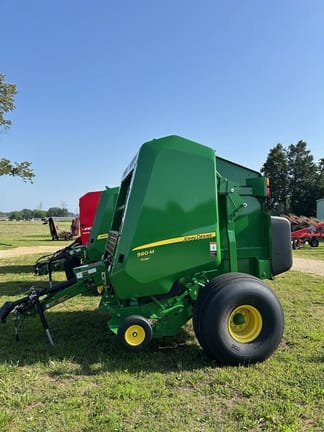 2022 John Deere 560M Silage Equipment Image0