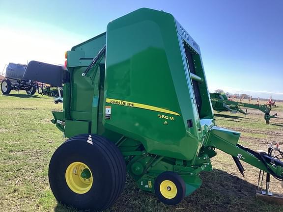 Image of John Deere 560M equipment image 2