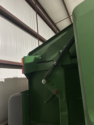 Image of John Deere 560M equipment image 4