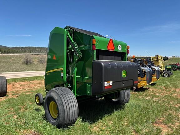 Image of John Deere 560M equipment image 3