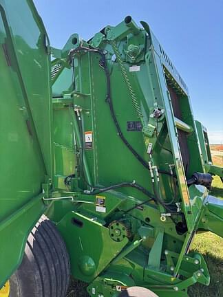 Image of John Deere 560M equipment image 4