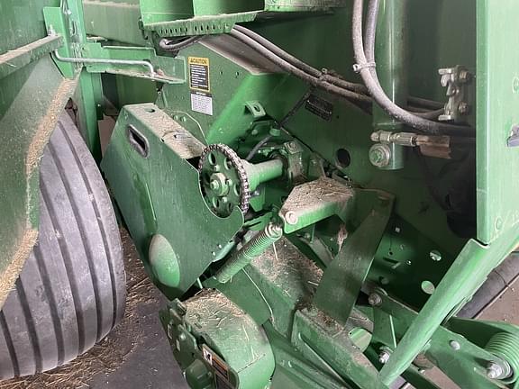 Image of John Deere 560M equipment image 4