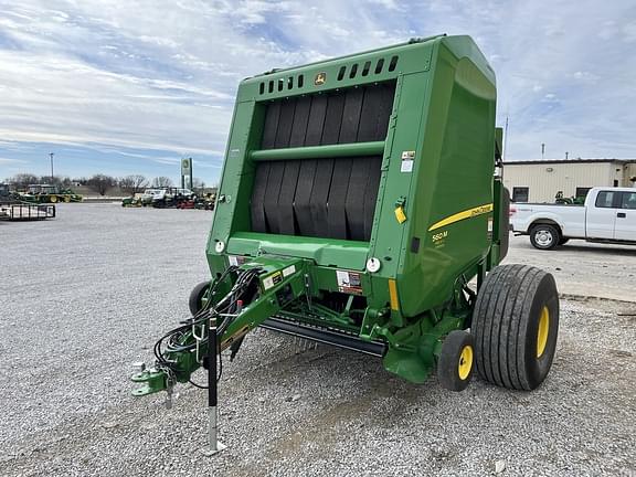 Image of John Deere 560M equipment image 4