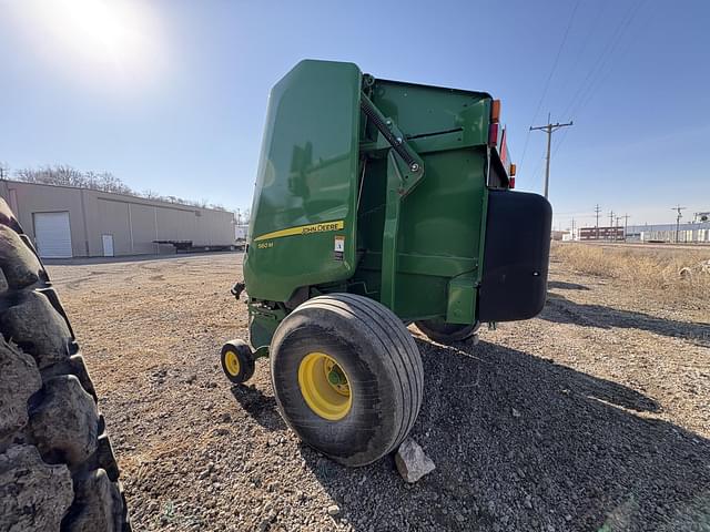 Image of John Deere 560M equipment image 4