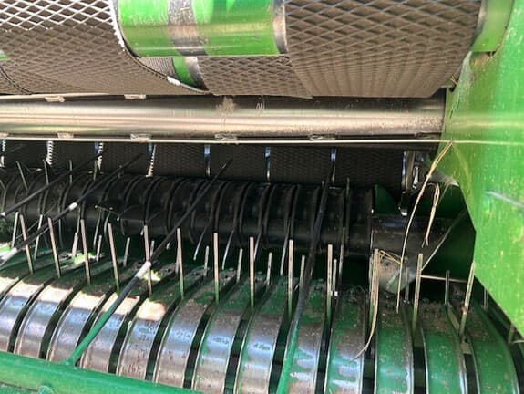 Image of John Deere 560M equipment image 4