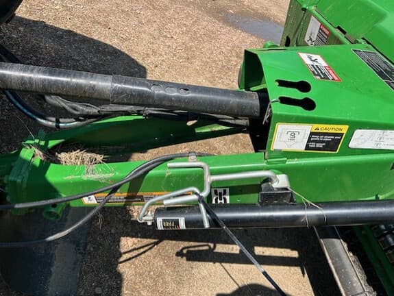 Image of John Deere 560M equipment image 3