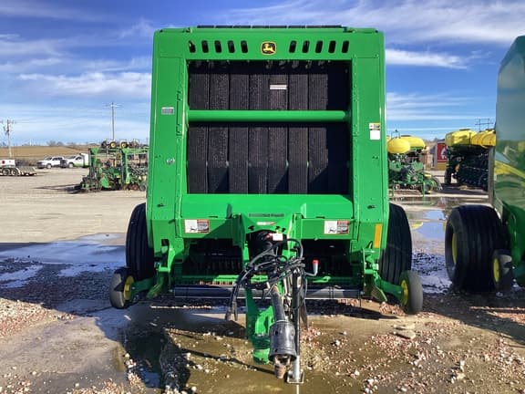 Image of John Deere 560M equipment image 1