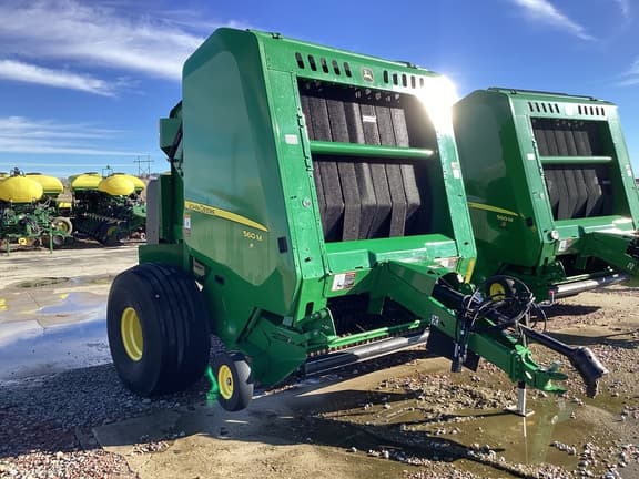 Image of John Deere 560M equipment image 3