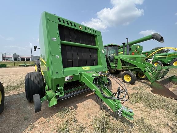 Image of John Deere 560M equipment image 2