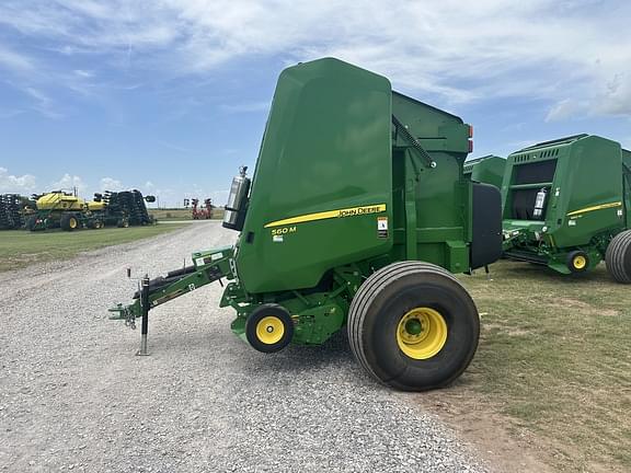 Image of John Deere 560M equipment image 1
