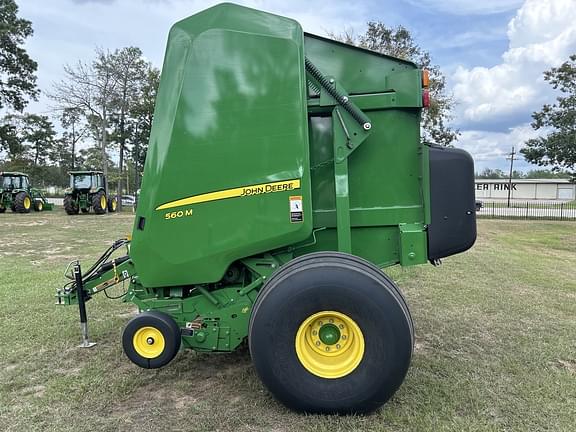 Image of John Deere 560M equipment image 4