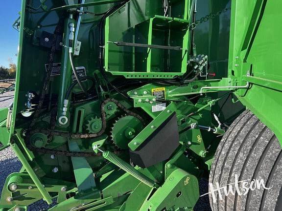 Image of John Deere 560M Silage equipment image 4