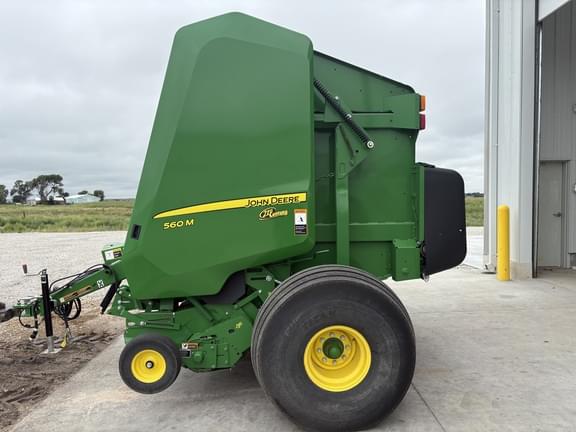 Image of John Deere 560M equipment image 4