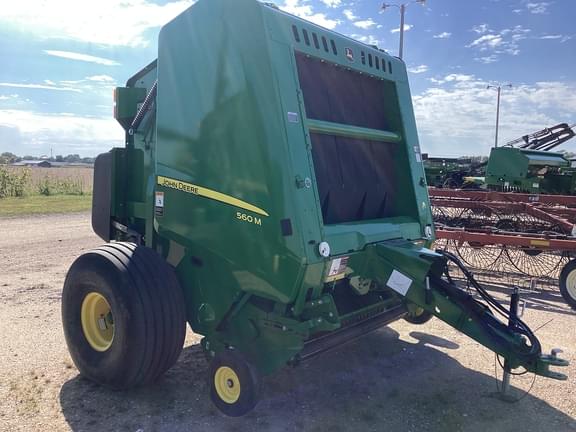 Image of John Deere 560M equipment image 2
