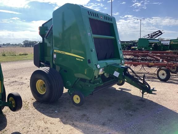Image of John Deere 560M equipment image 3