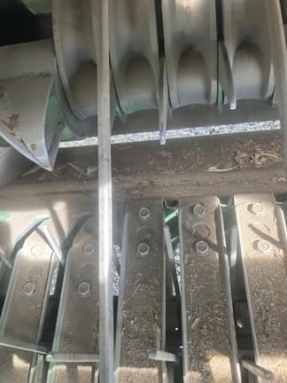 Image of John Deere 560M equipment image 4