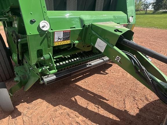 Image of John Deere 560M equipment image 4