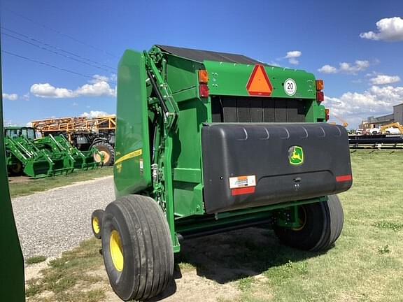 Image of John Deere 560M equipment image 4