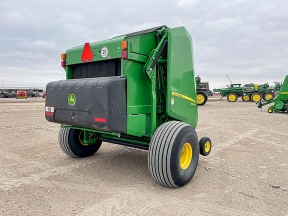 Image of John Deere 560M equipment image 4