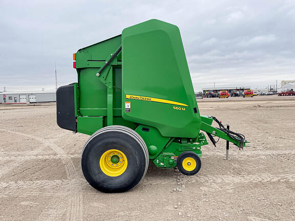 Image of John Deere 560M equipment image 3