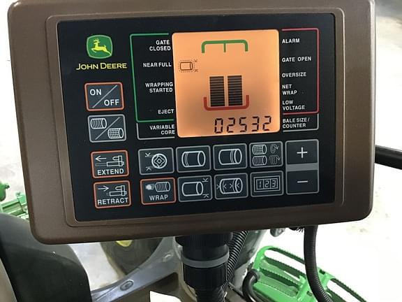 Image of John Deere 560M equipment image 3