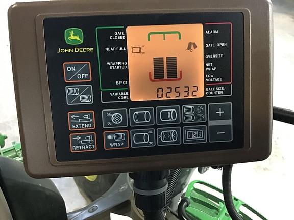 Image of John Deere 560M equipment image 4